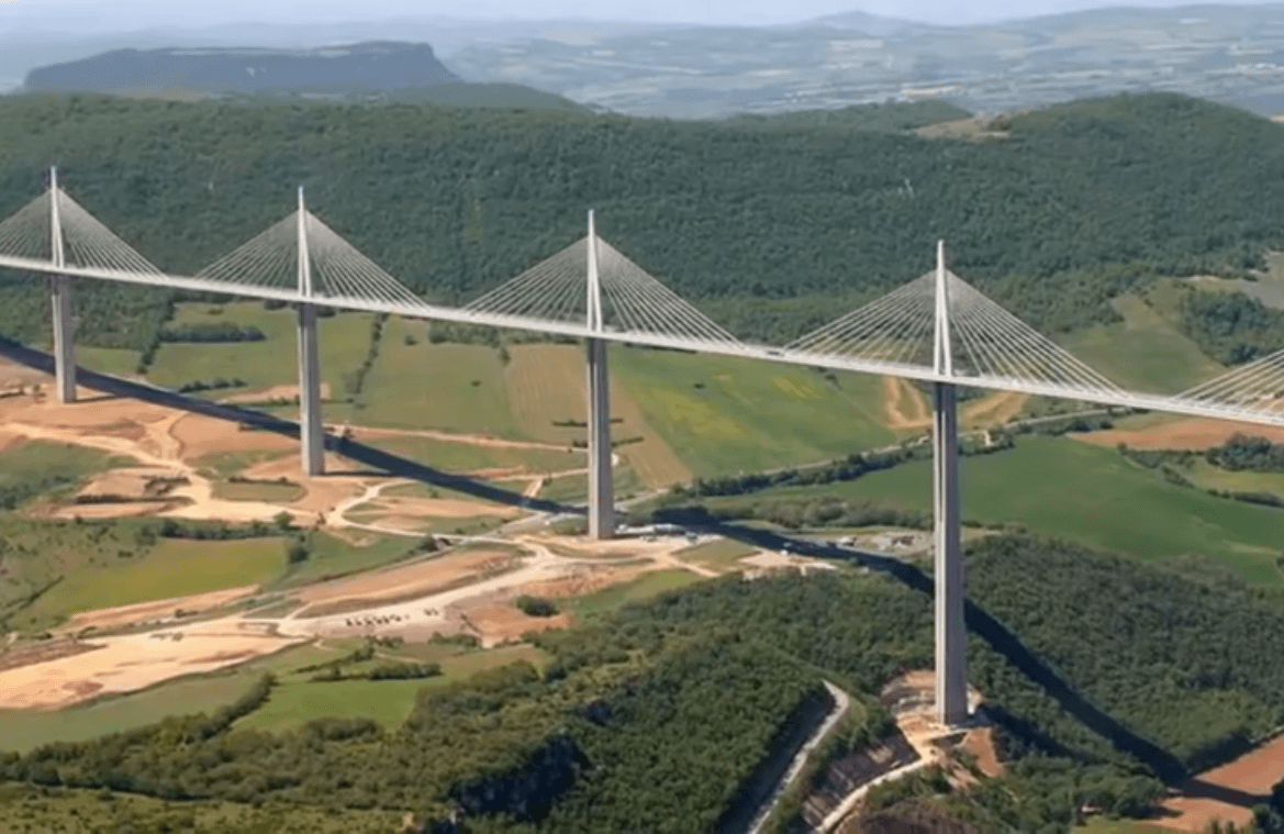 5 ponti più pericolosi Millau Viaduct